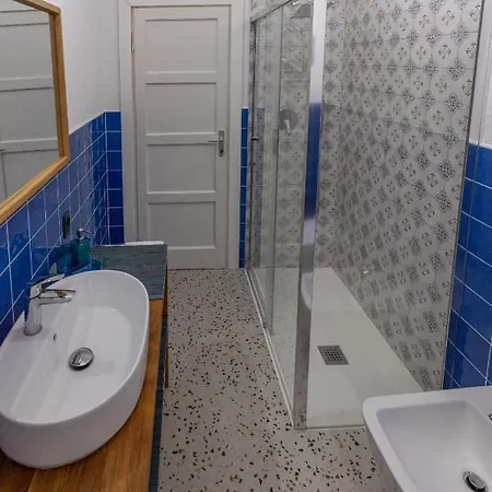 Apartment Angy House *